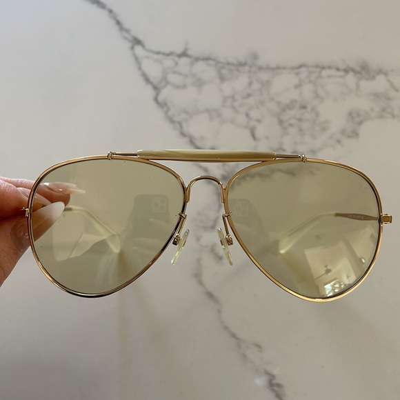 Celine Aviator sunglasses clear with white and gold tones - Picture 8 of 8